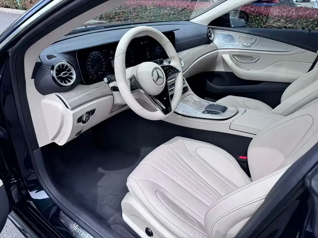 Mercedes-Benz CLS — фото 3