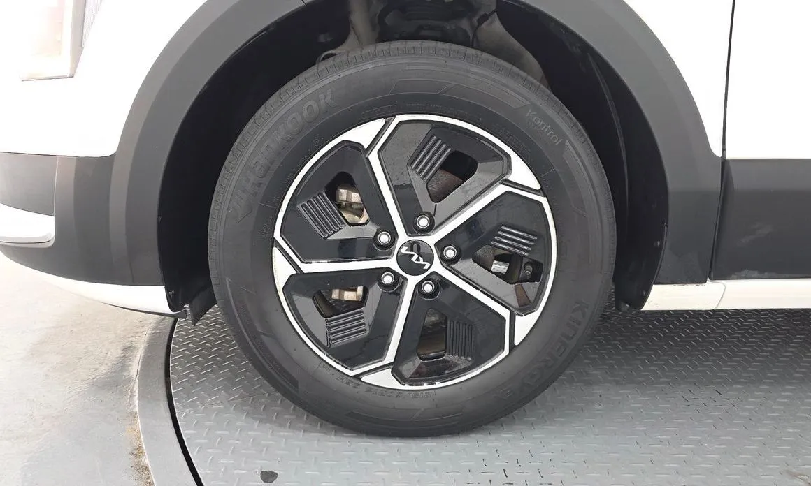 Kia Niro — фото 10