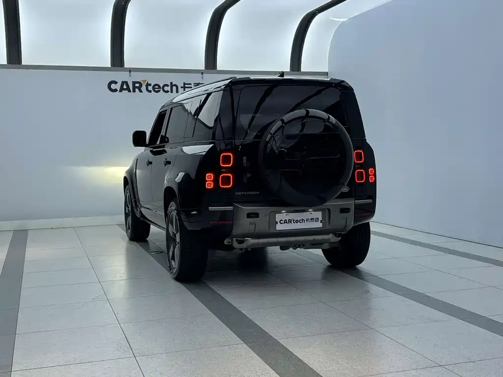 Land Rover Defender — фото 5