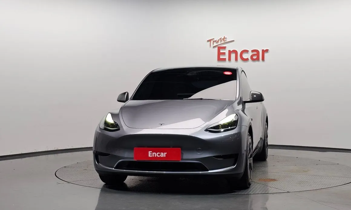 Tesla Model Y — фото 2