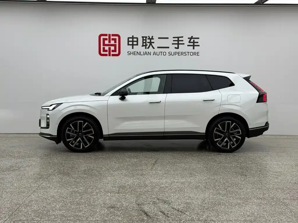 Volvo XC70 Plug-in Hybrid — фото 10