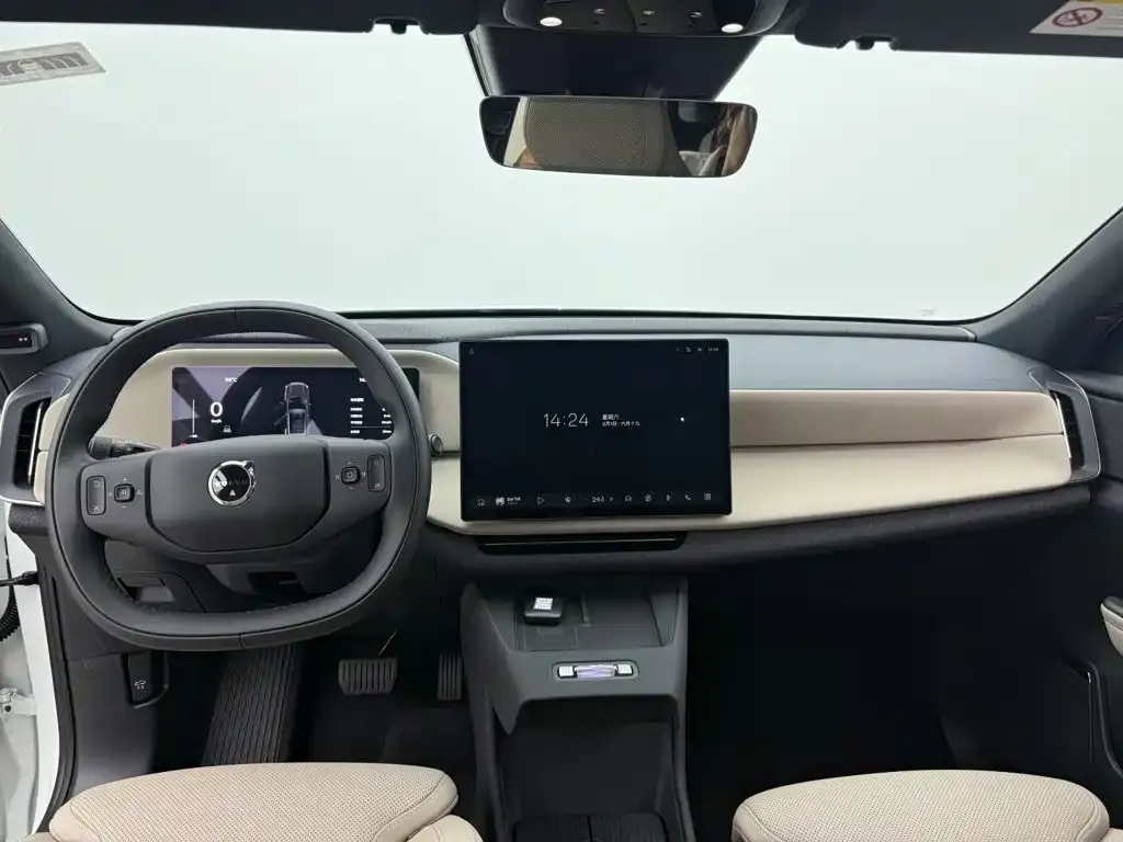 Volvo XC70 Plug-in Hybrid — фото 8