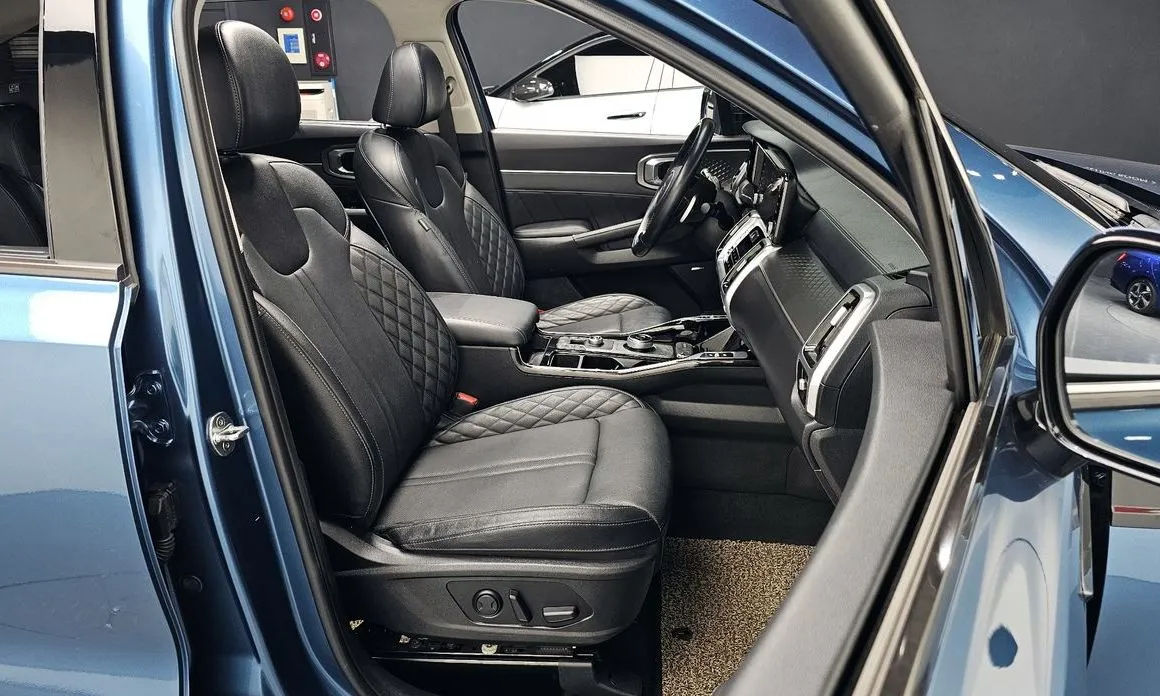Kia Sorento — фото 6