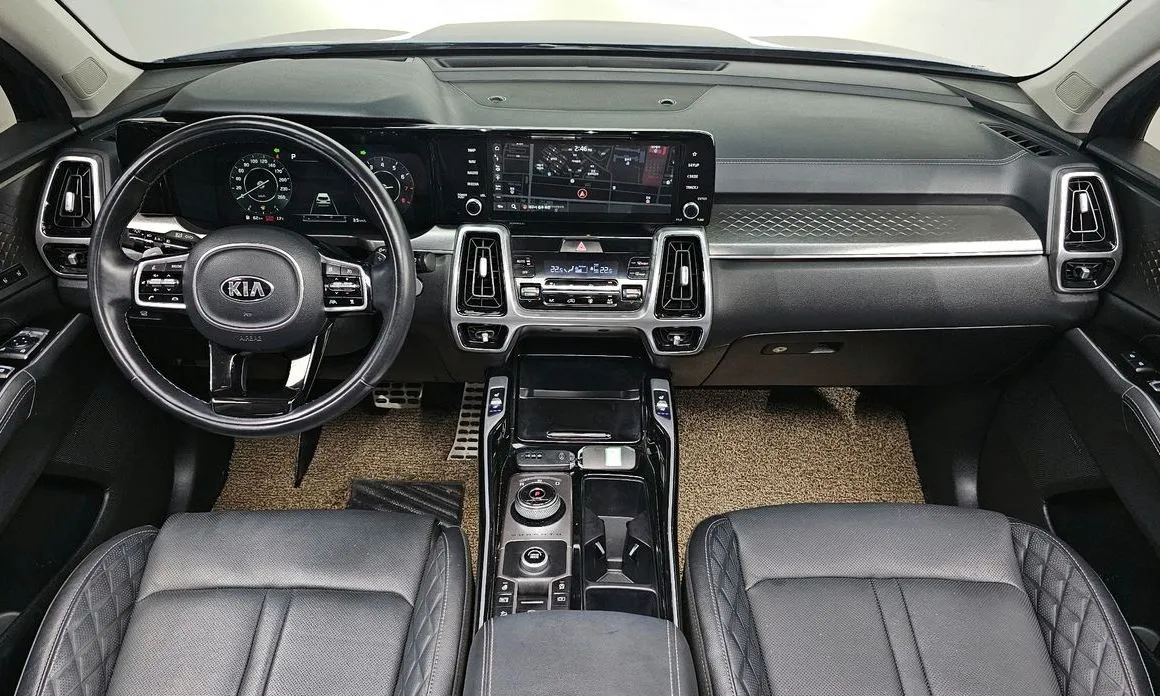 Kia Sorento — фото 10