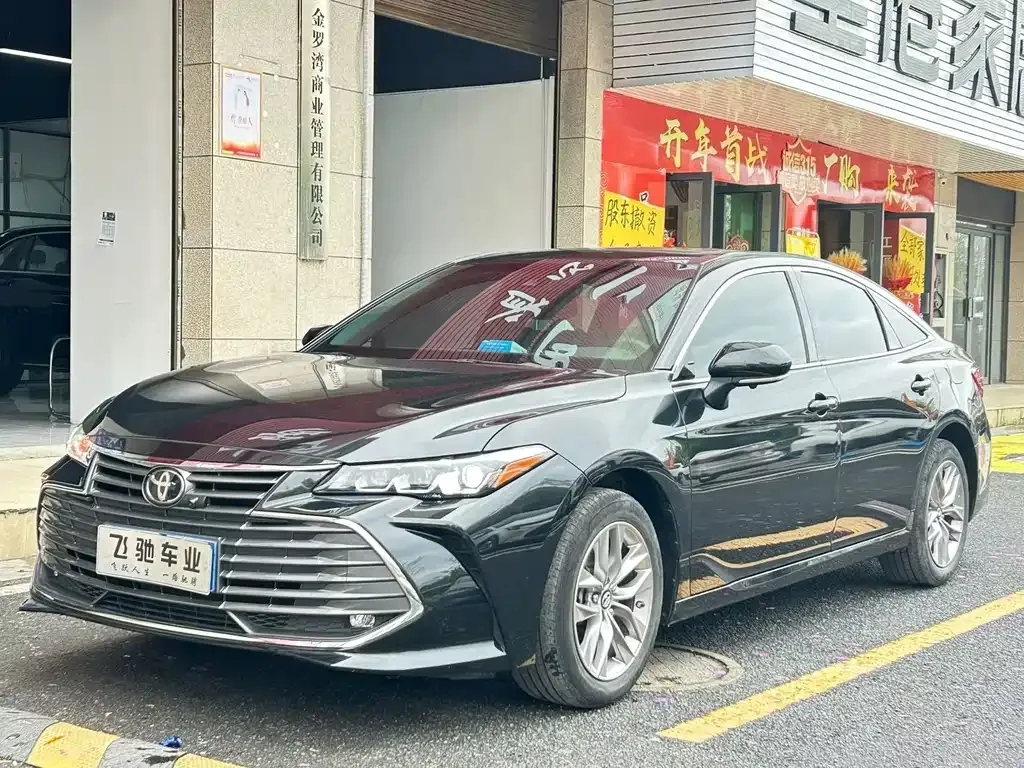 Toyota Avalon — фото 7