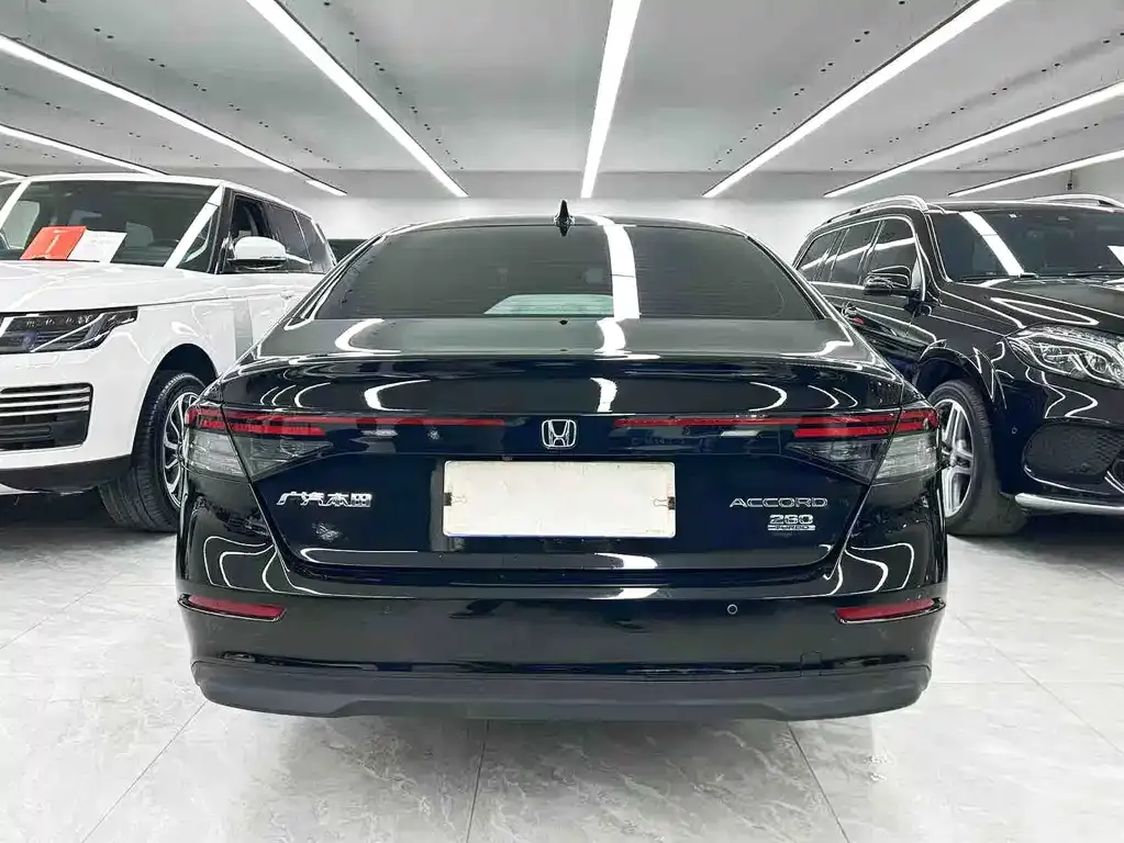 Honda Accord — фото 5