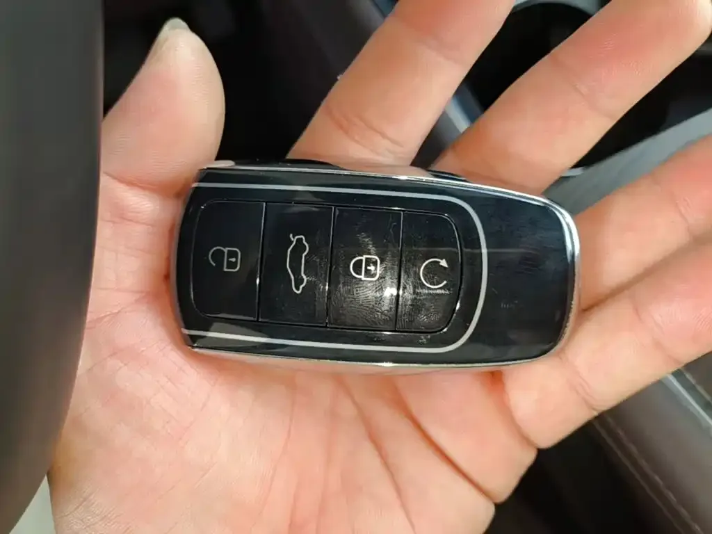 Chery Tiggo 8 PRO — фото 10