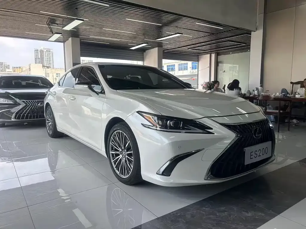 Lexus ES — фото 2