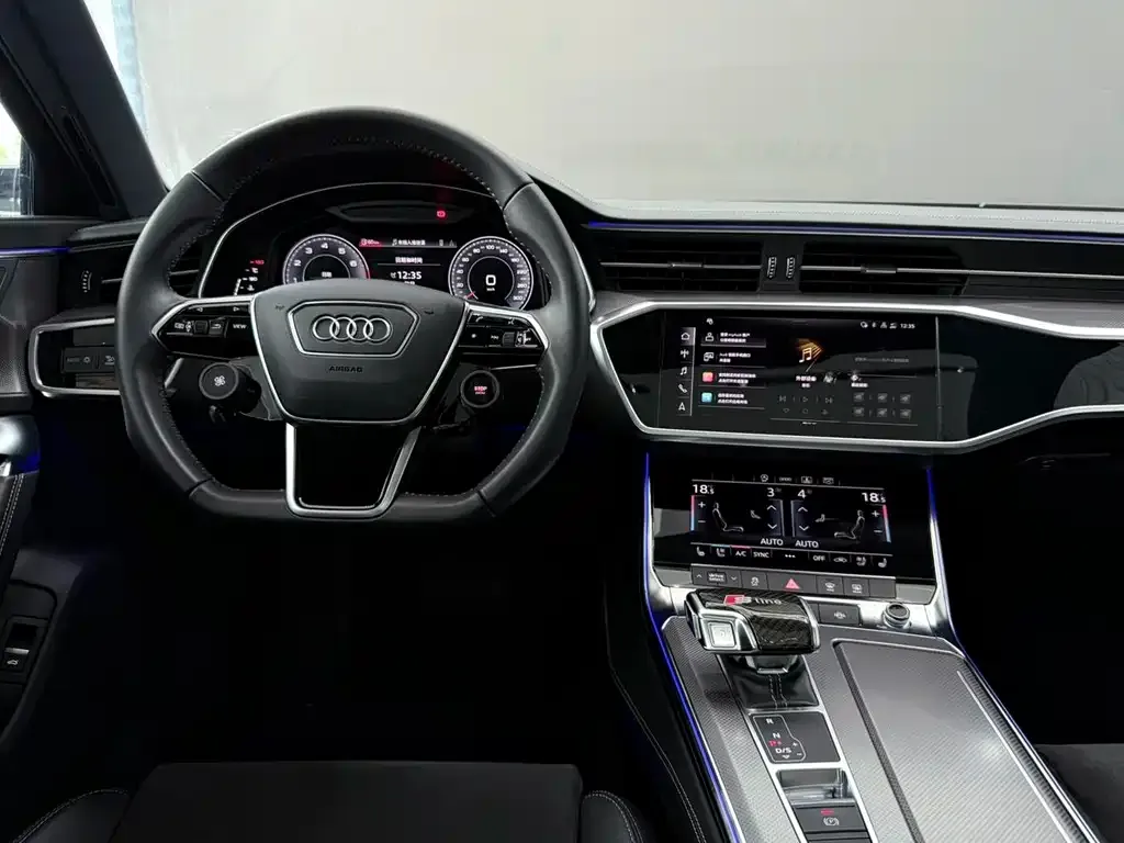 Audi A6L — фото 2