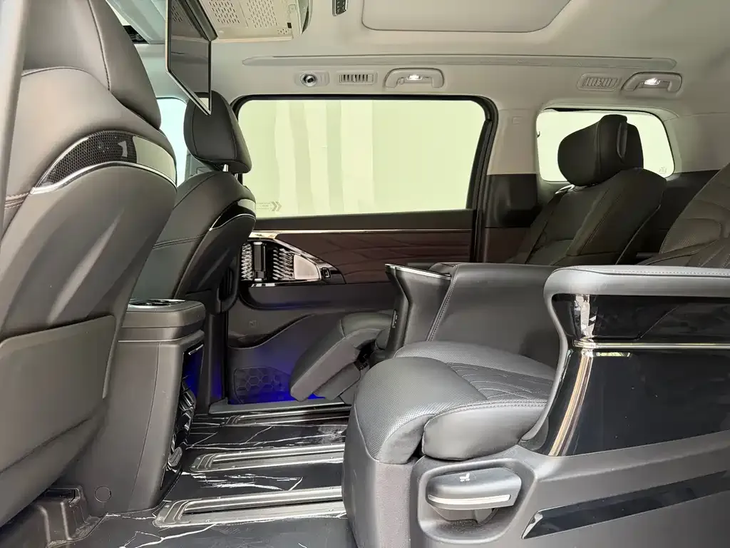 GAC Motor Trumpchi M8 — фото 3