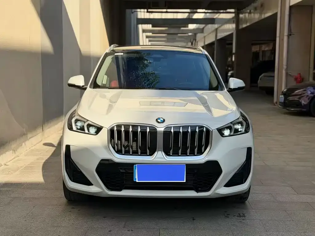 BMW X1 — фото 3