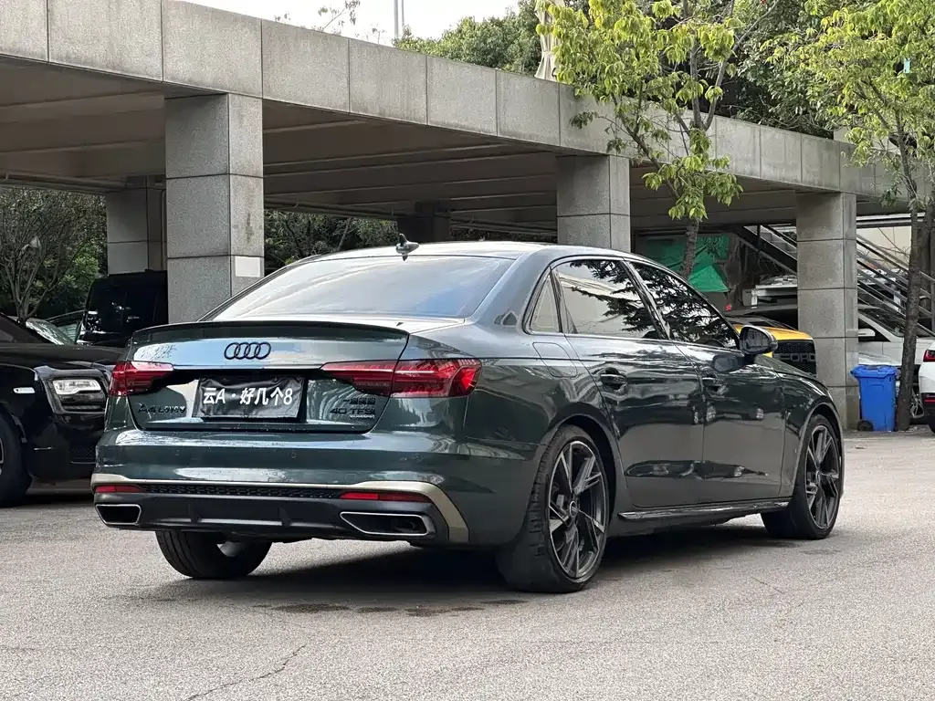 Audi A4L — фото 8