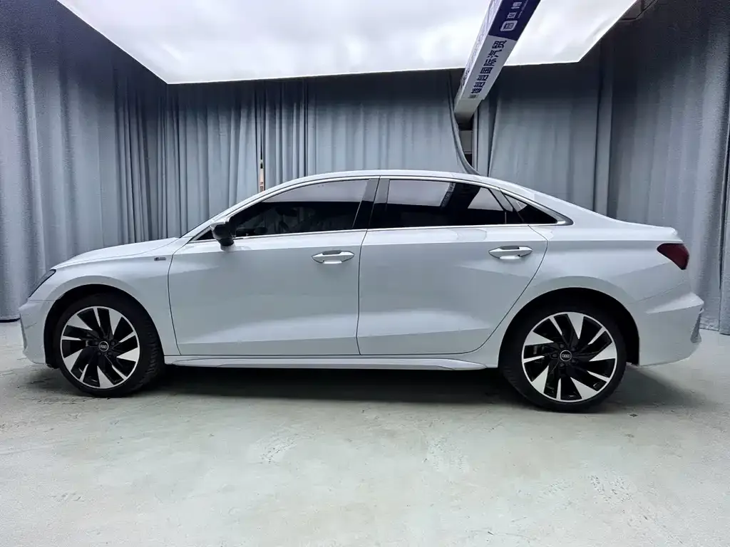 Audi A3 — фото 3