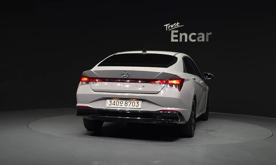 Hyundai AVANTE — фото 2