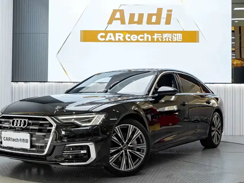 Audi A6L — фото 1