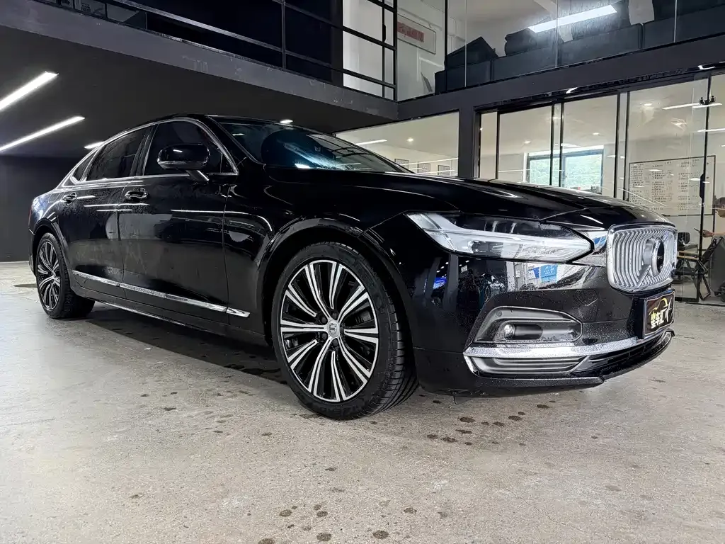 Volvo S90 — фото 7