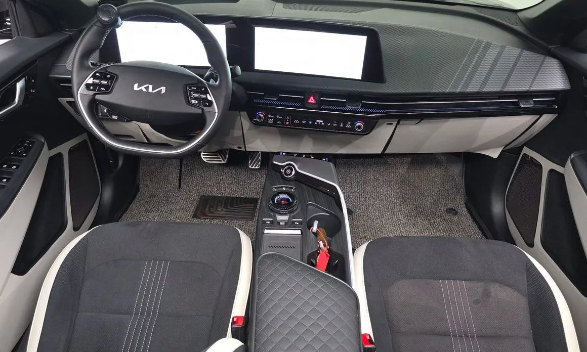 Kia EV6 — фото 8