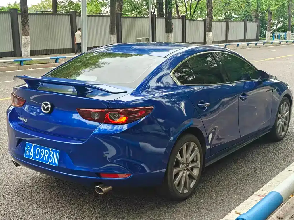 Mazda 3 Axela — фото 6