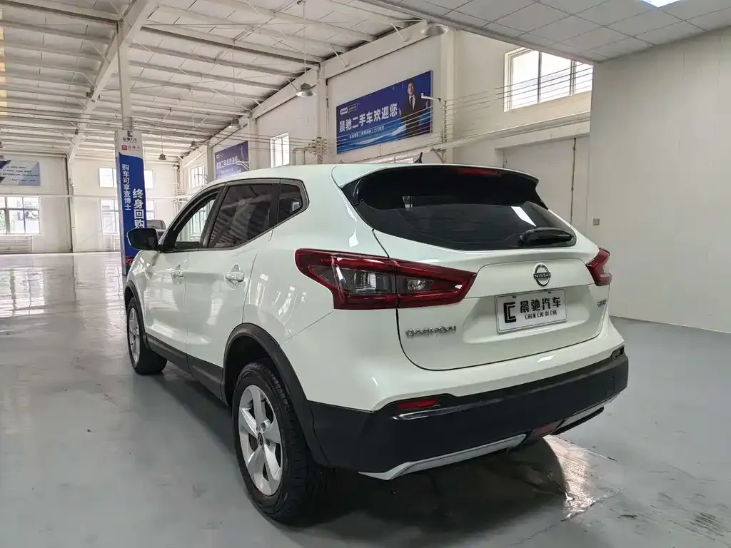 Nissan Qashqai — фото 6