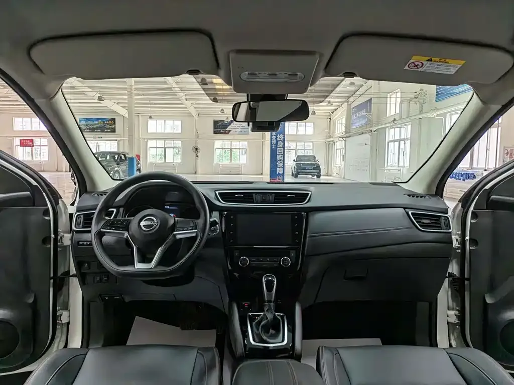 Nissan Qashqai — фото 9