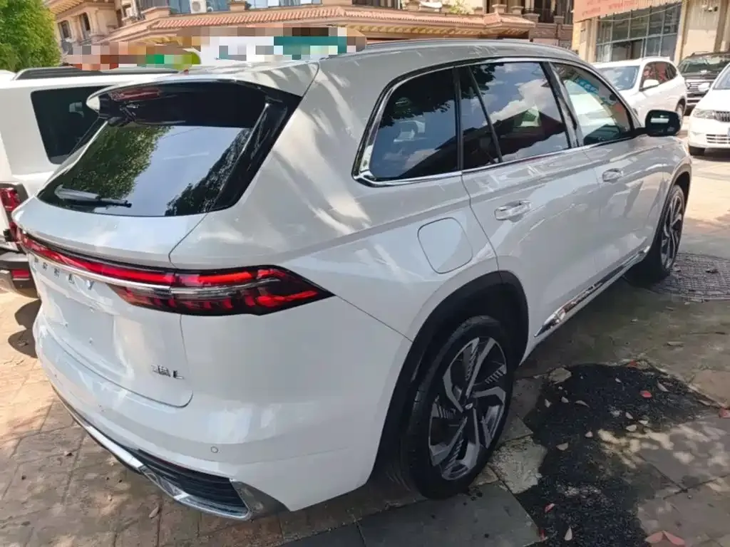 Geely Xingyue L — фото 10