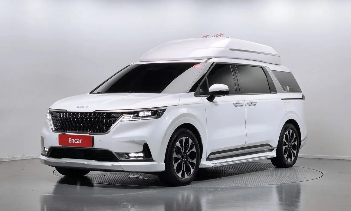 Kia Carnival — фото 1
