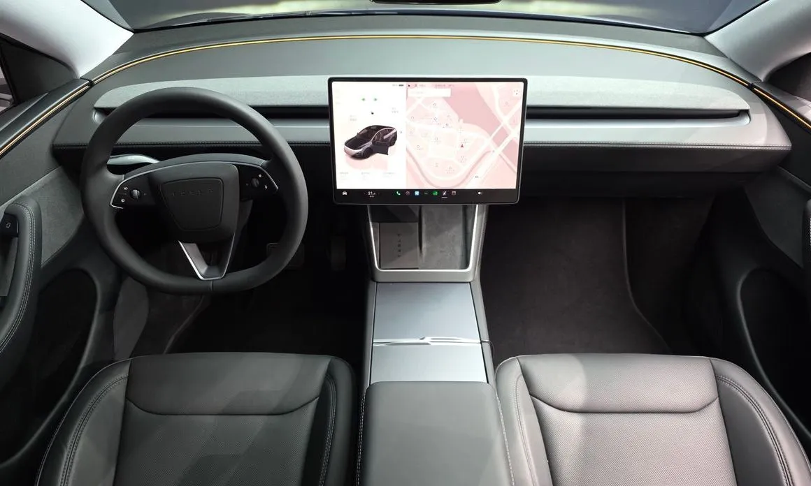 Tesla Model Y — фото 5