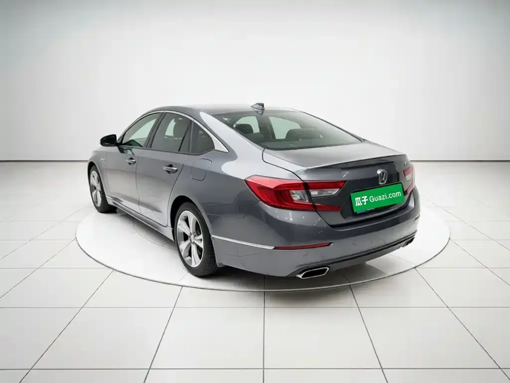 Honda Accord — фото 4