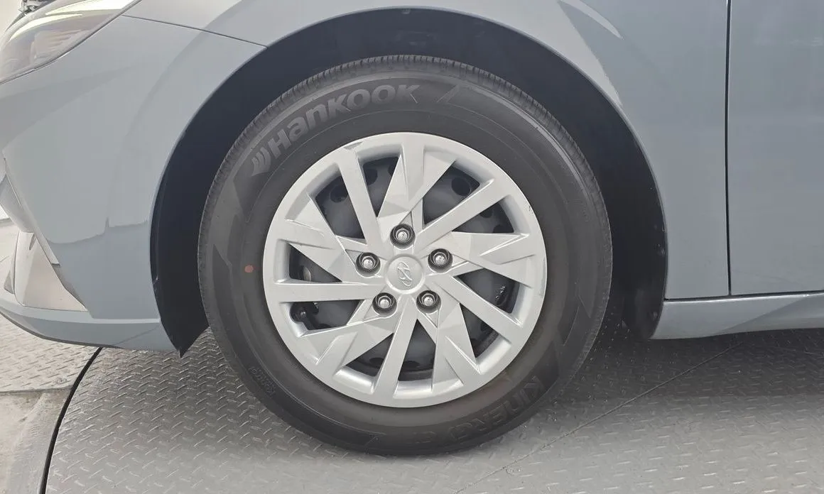 Hyundai AVANTE — фото 4