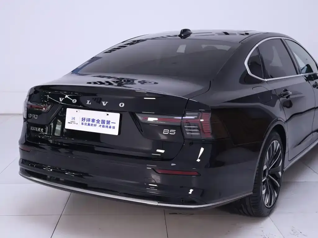 Volvo S90 — фото 2