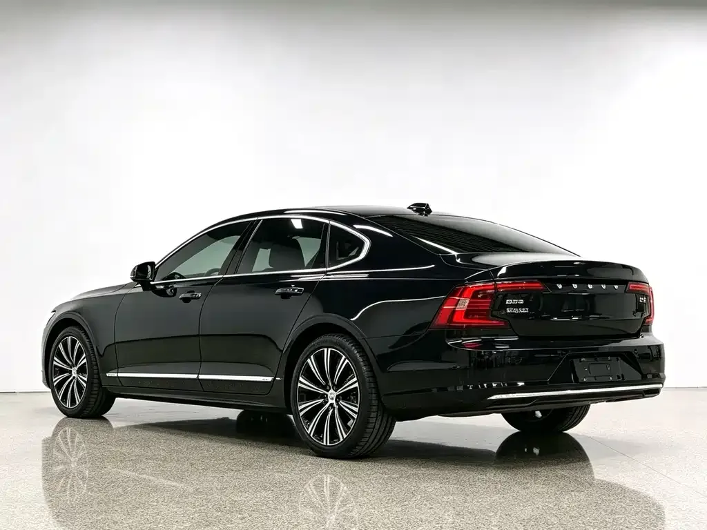 Volvo S90 — фото 10