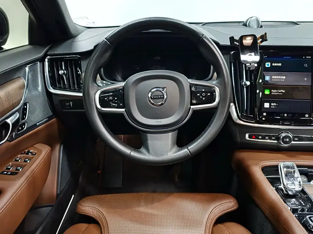Volvo S90 — фото 4