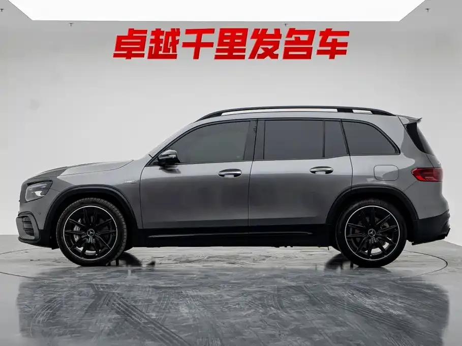 Mercedes-Benz GLB AMG — фото 5