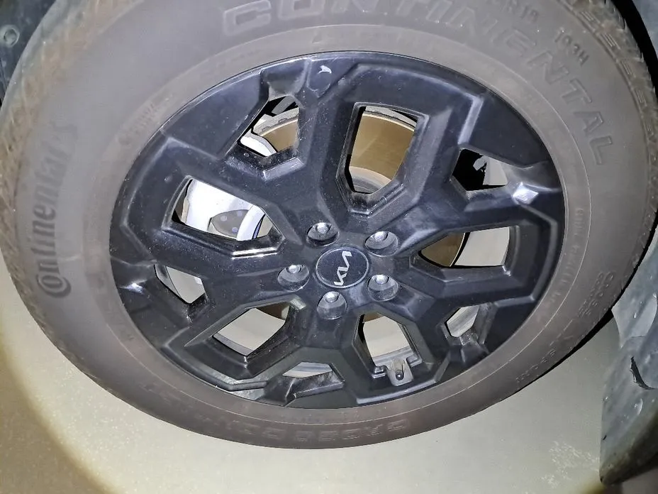 Kia Sorento — фото 6