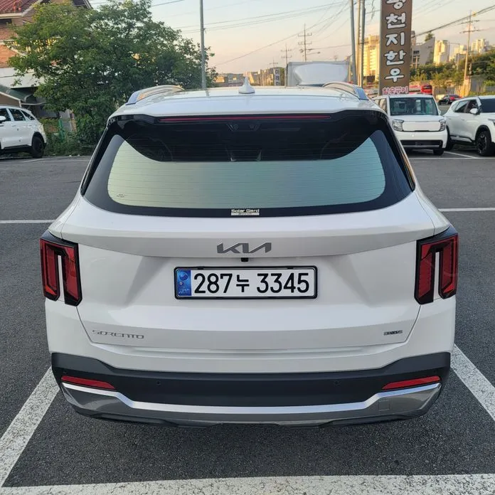 Kia Sorento — фото 8