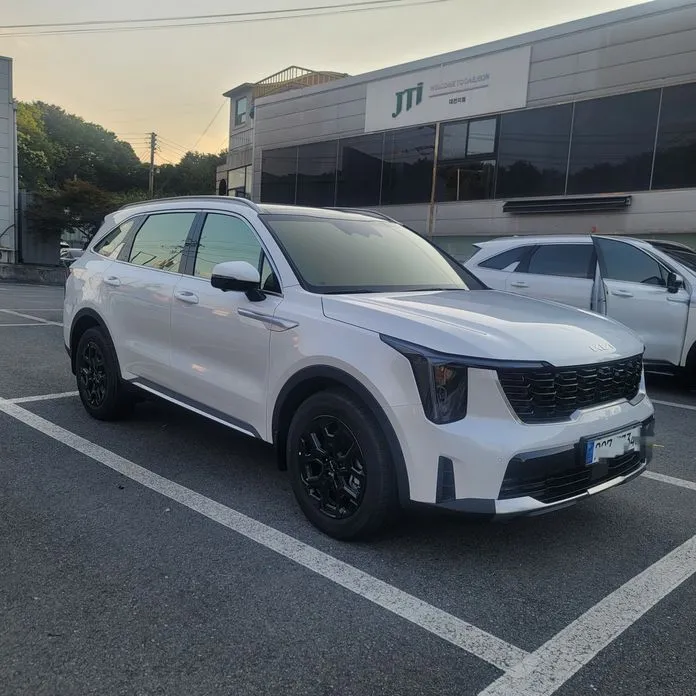 Kia Sorento — фото 9
