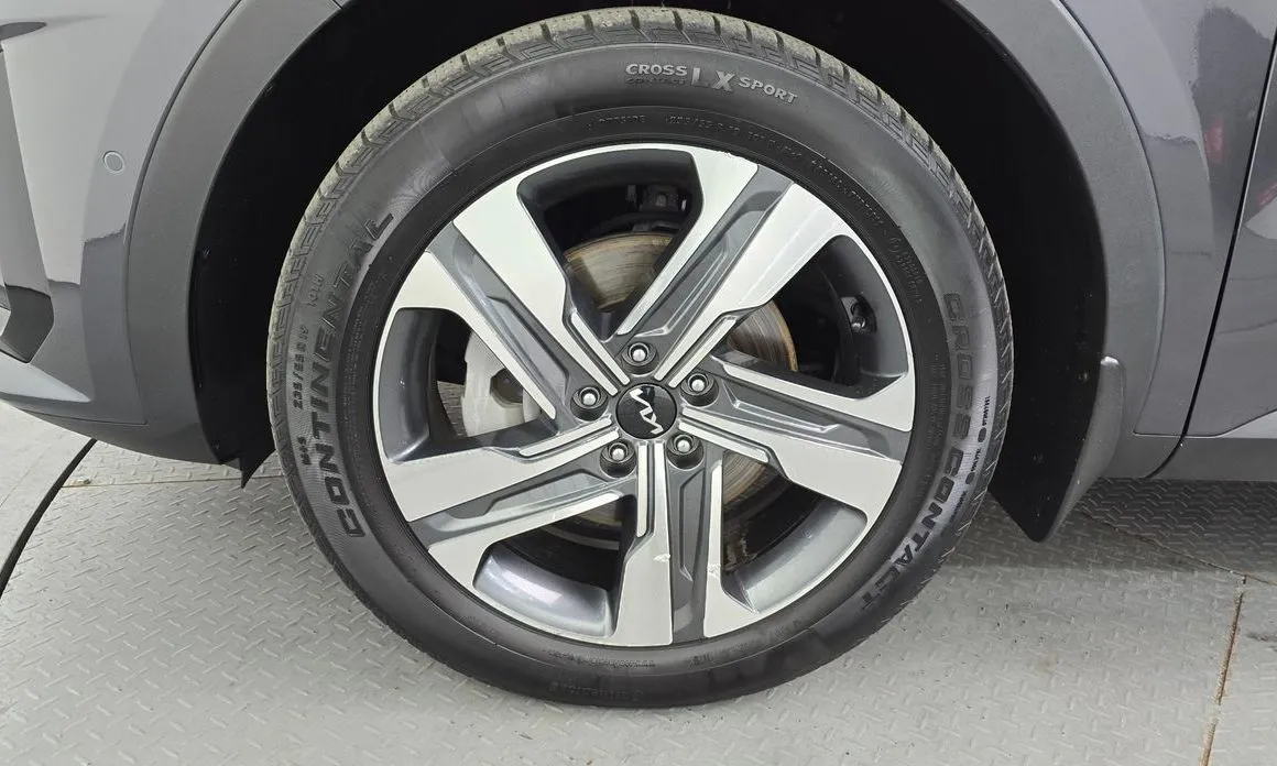 Kia Sorento — фото 8
