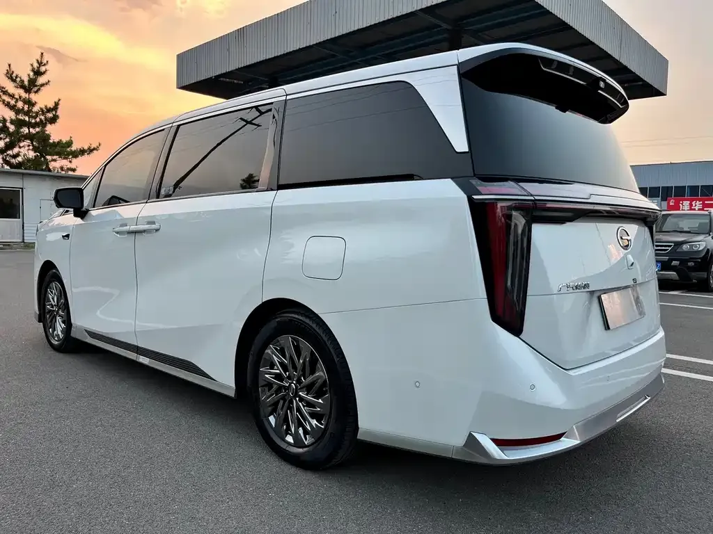 GAC Motor Trumpchi M8 — фото 6