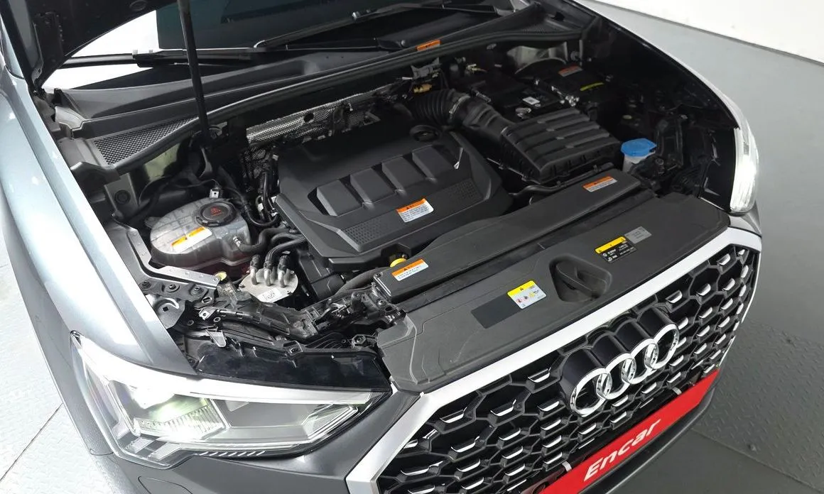 Audi Q3 — фото 10