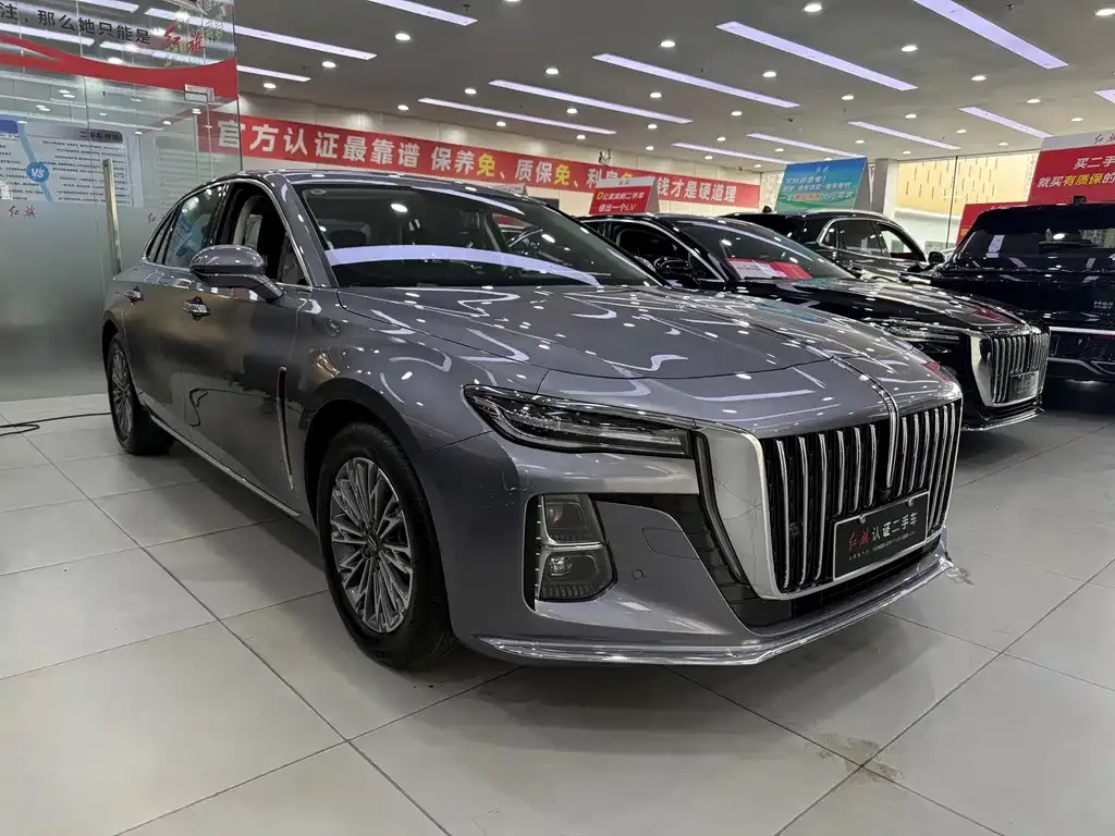 Hongqi H5 — фото 2