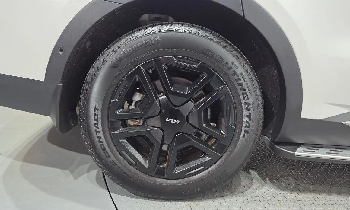 Kia Sorento — фото 8