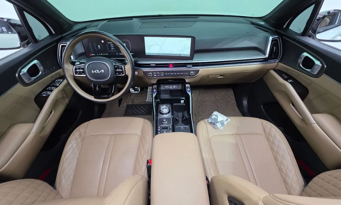 Kia Sorento — фото 7