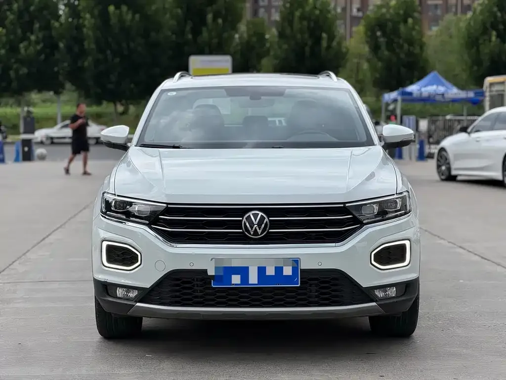 Volkswagen T-Roc — фото 2