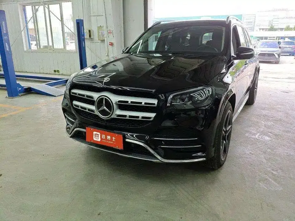 Mercedes-Benz GLS — фото 1