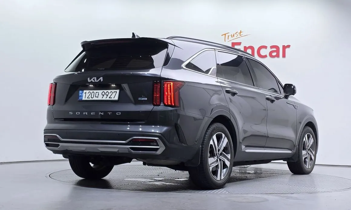 Kia Sorento — фото 7