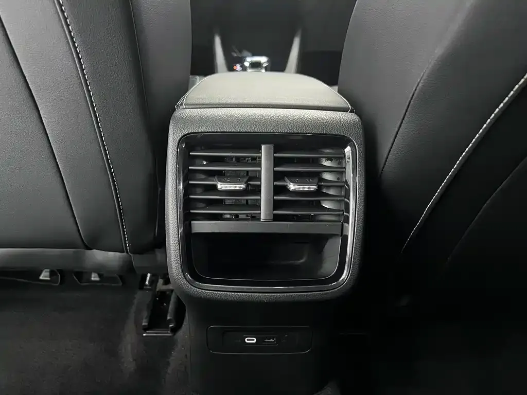 Skoda Octavia — фото 10