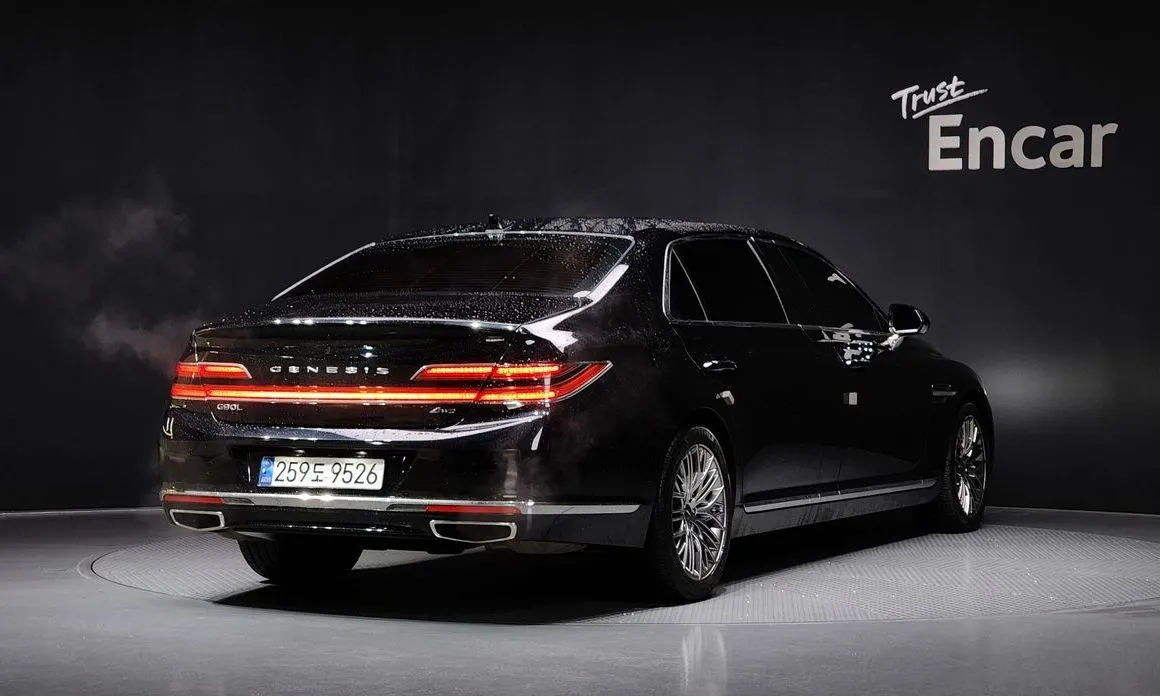Genesis G90 — фото 2