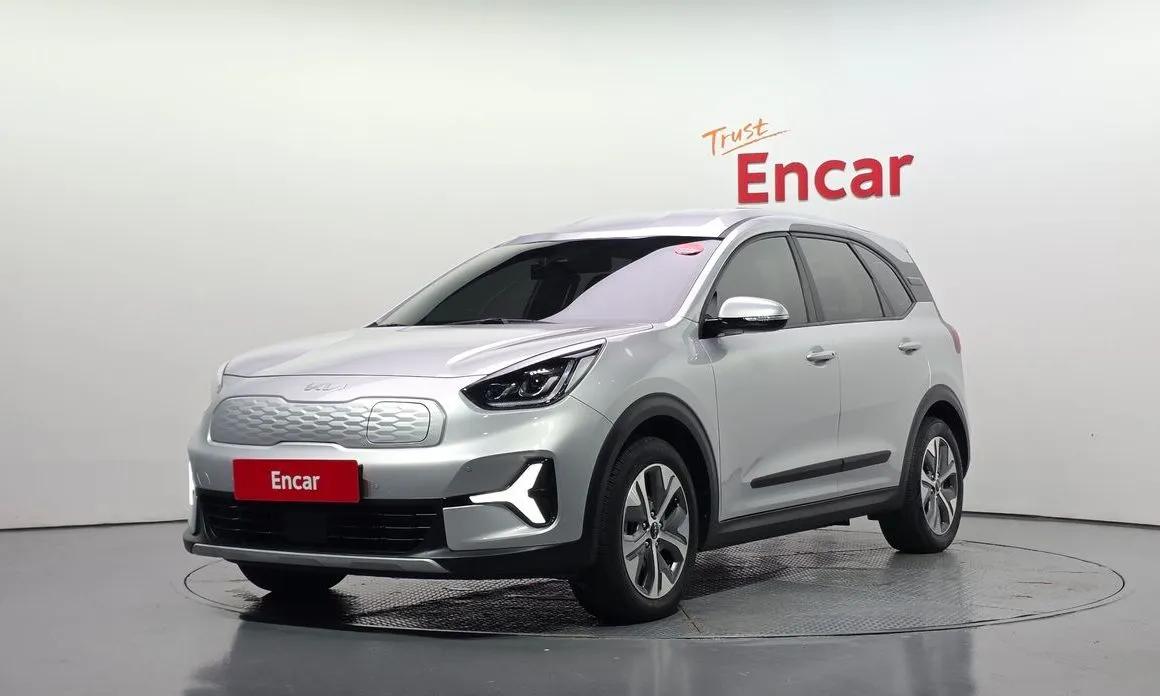 Kia Niro — фото 1
