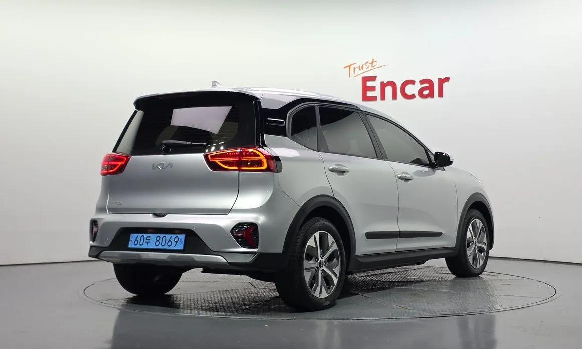 Kia Niro — фото 6