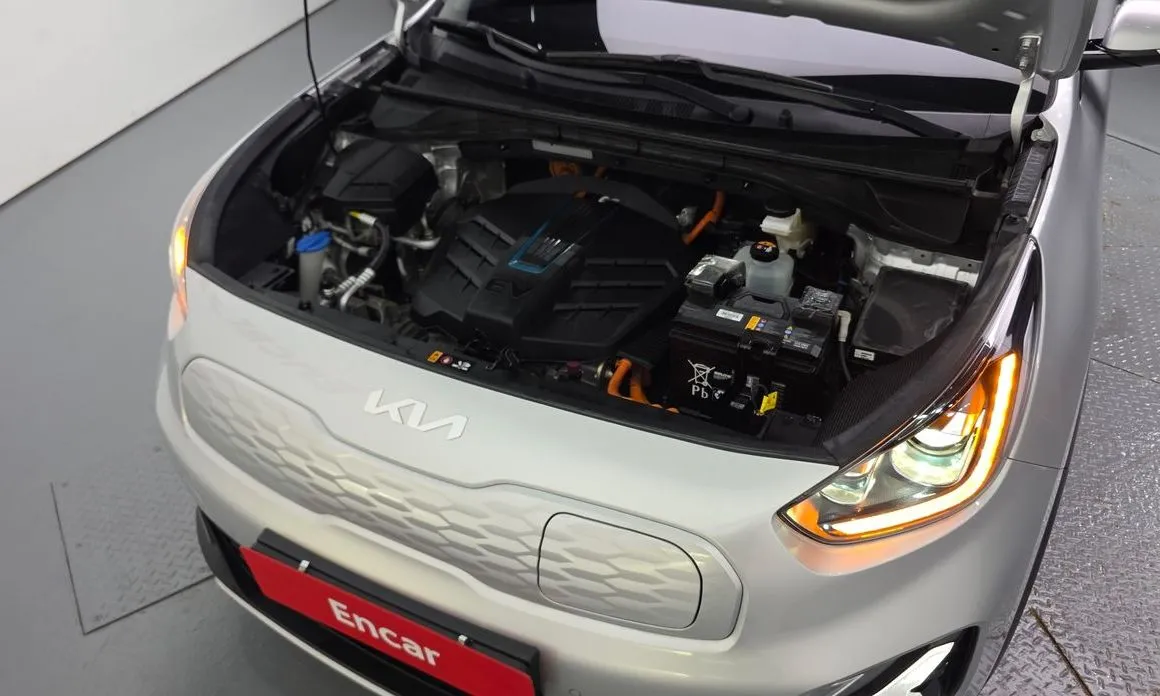 Kia Niro — фото 10